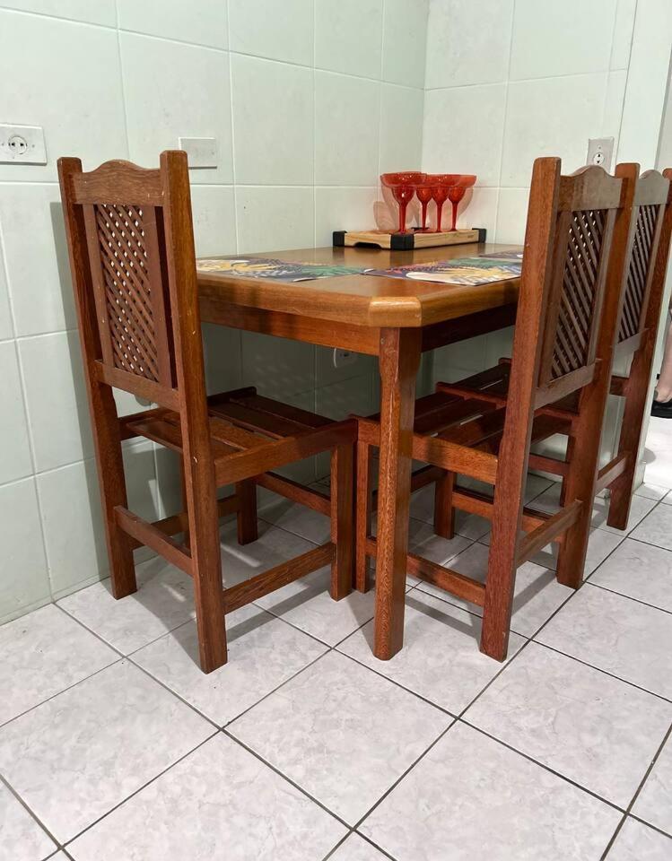 Appartamento Kitnet Flamingo 31B Matinhos Esterno foto